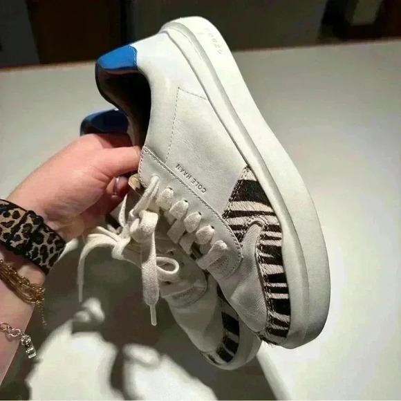 Cole Haan Women's Grandpro Rally Court Sneaker Size 5 B W21916 White/Zebra/Blue - Picture 10 of 12